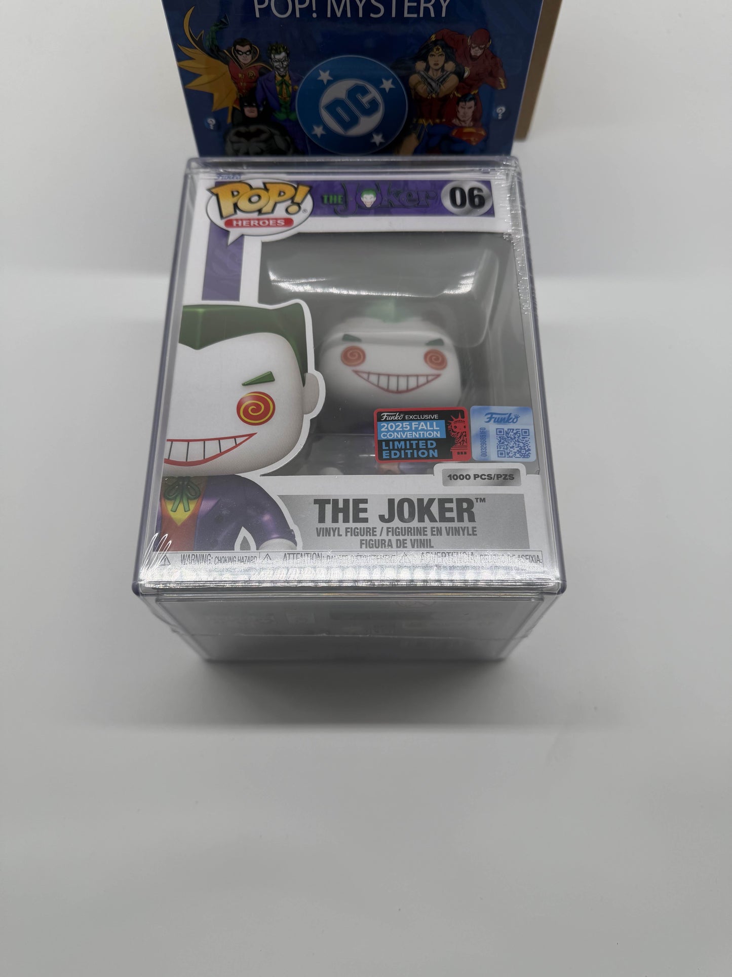 Funko Pop Mystery DC Comics (Metallic) with Pop! Curiosities & Oddities