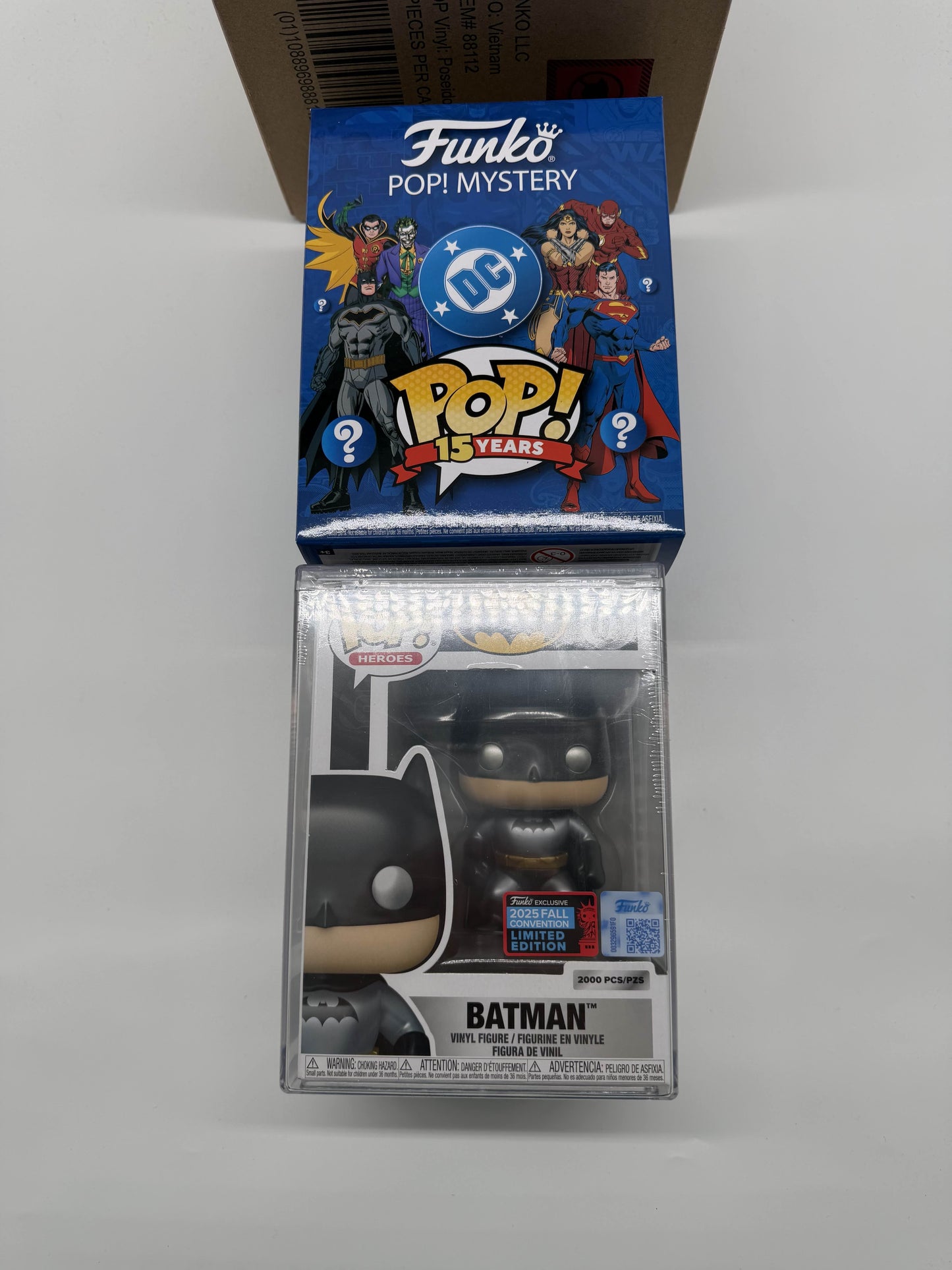 Funko Pop Mystery DC Comics (Metallic) with Pop! Curiosities & Oddities