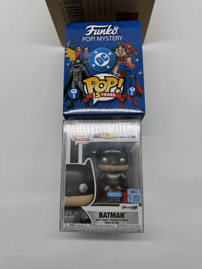 Funko Pop Mystery DC Comics (Metallic) with Pop! Curiosities & Oddities