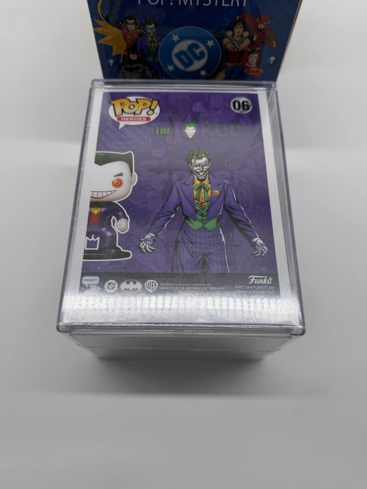 Funko Pop Mystery DC Comics (Metallic) with Pop! Curiosities & Oddities
