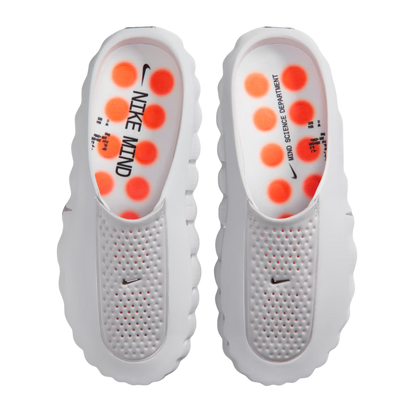 Nike Mind 001 Pregame Mules Grau / Weiß