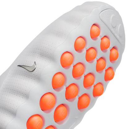 Nike Mind 001 Pregame Mules Grau / Weiß
