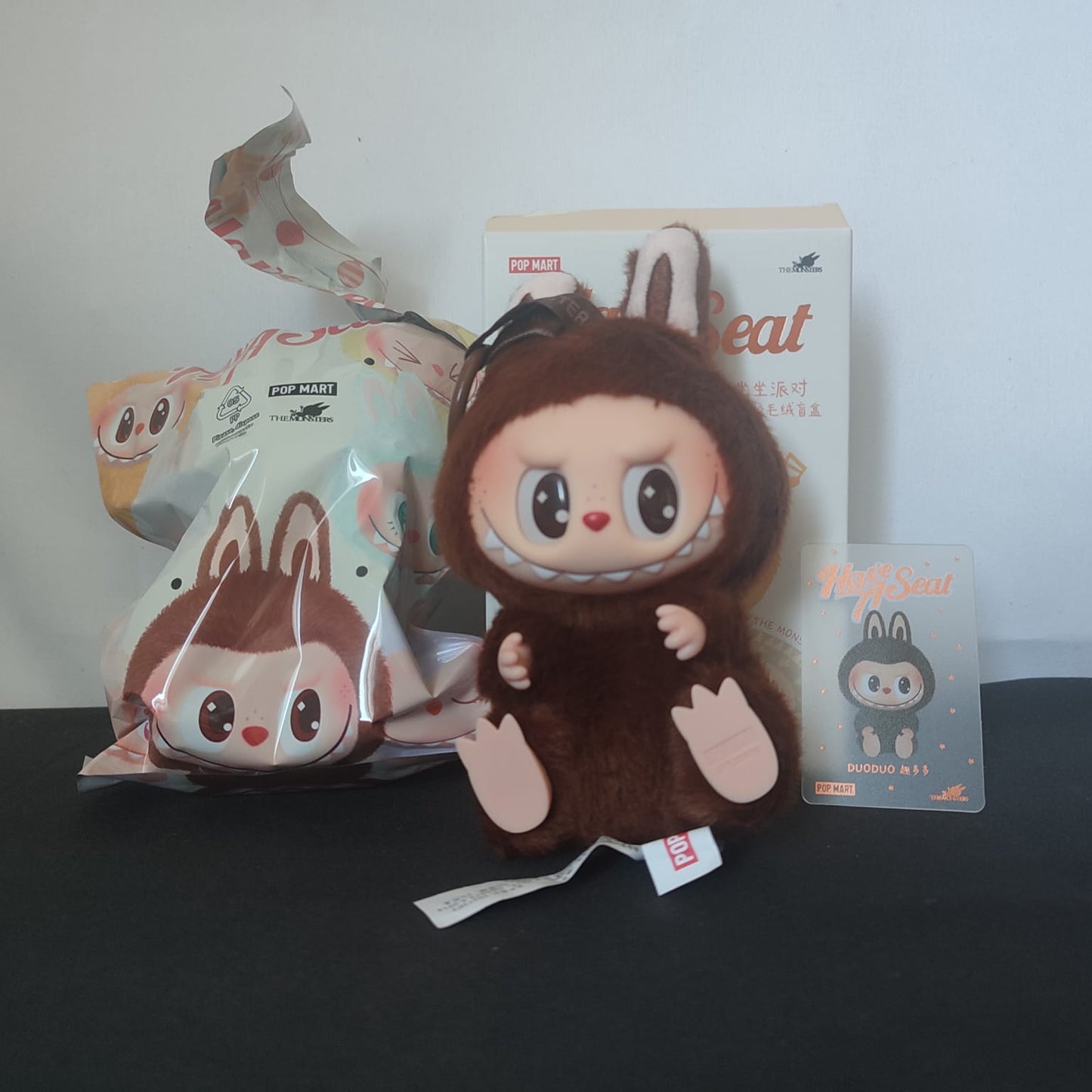Pop Mart Labubu The Monsters Have A Seat Series Duoduo Vinyl Plüsch Secret Rare 1/72
