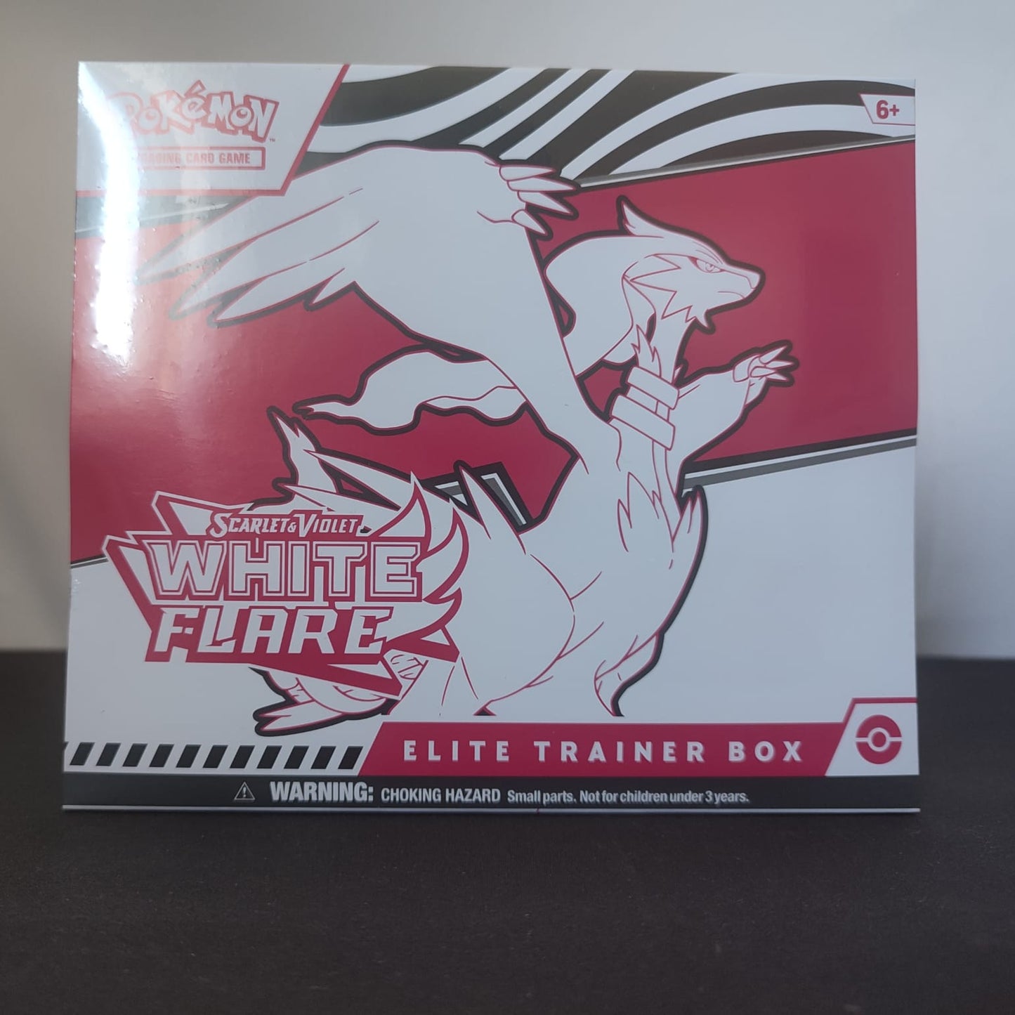 Pokemon Weiße Flamme Top Trainer Box