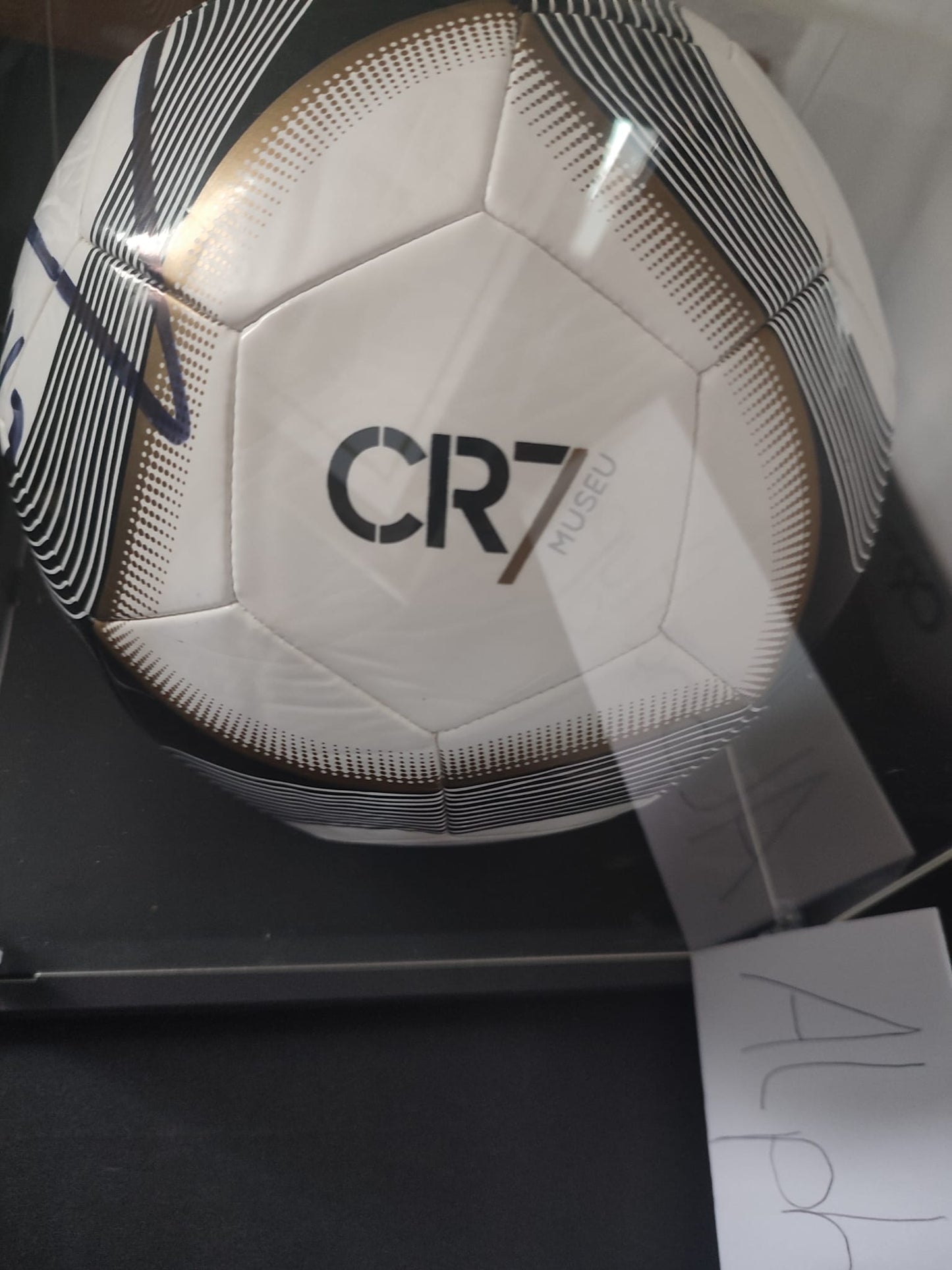 Cristiano Ronaldo Weißer Limitierter Fußball mit Autogramm & Urkunde