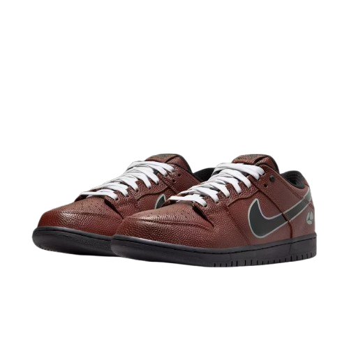 Nike SB Dunk Low Limosine Skateboards